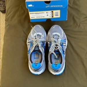 Brooks men’s sneakers